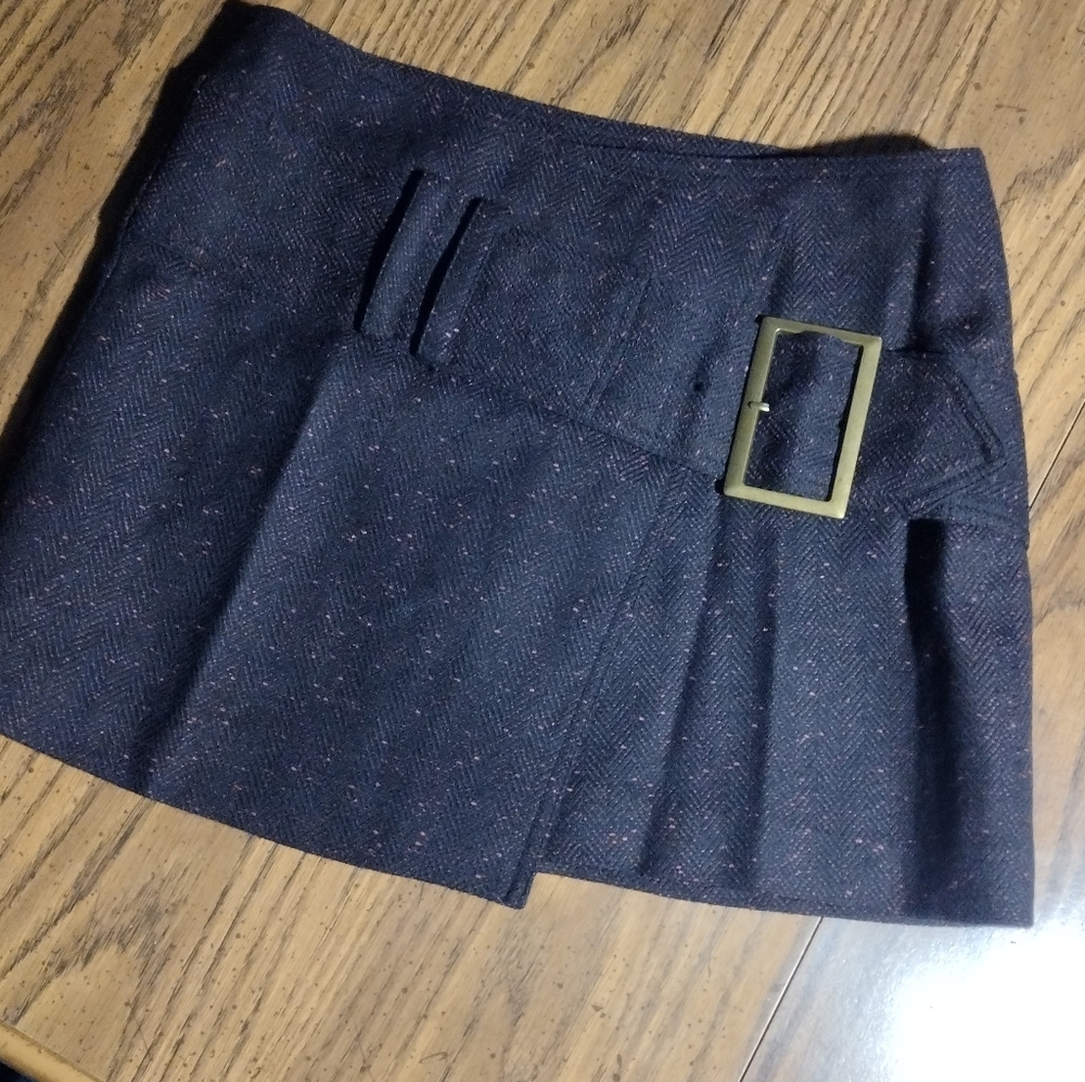Elegant Warm Skirt with Buckle Detail